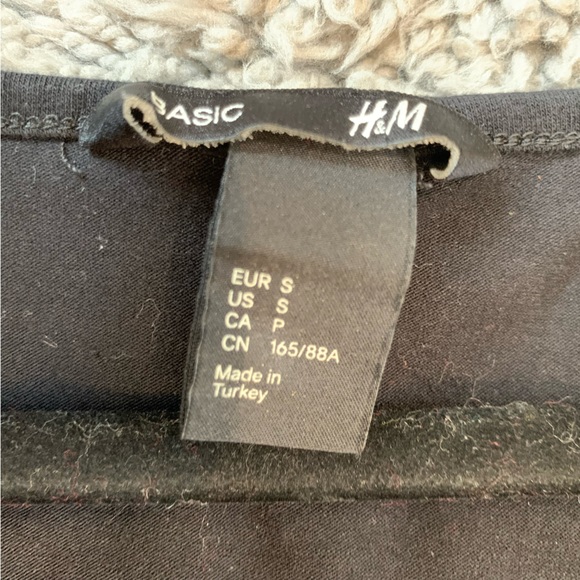 H&M Basic Black Fit and Flare Dress - Picture 6 of 7